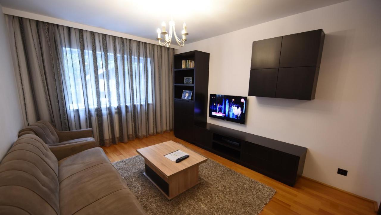 Nordic Apartment Suceava Bagian luar foto